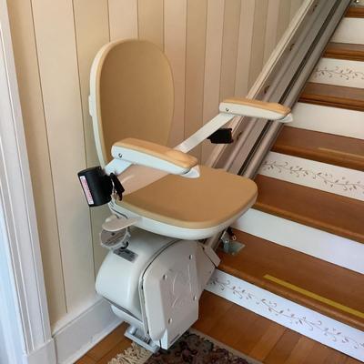 1348 Acorn Superglide 130 Chair Lift