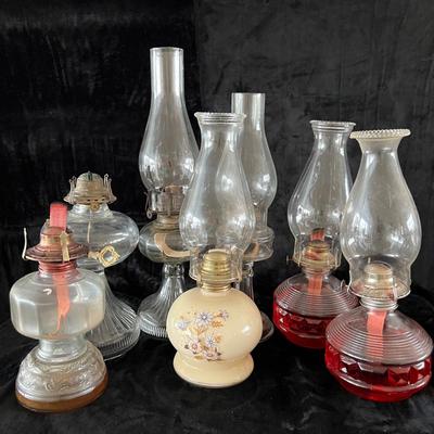 Vintage Oil Lamps. (GR-JM)