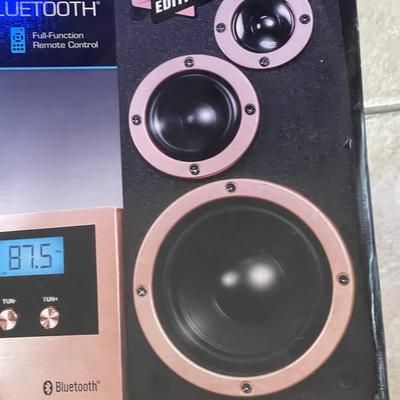 INNOVATIVE TECHNOLOGY ~ Bluetooth CD Stereo ~ Rose Gold