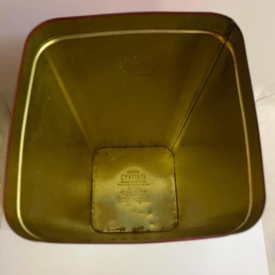 Vintage 1983 Johnny Walker Red Holiday Tin Empty 12" x 5â€ x 5â€ approx