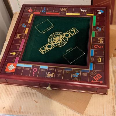 NIB 1991 Monopoly Collectorâ€™s Edition with 24k Gold Hotels and Player Tokens