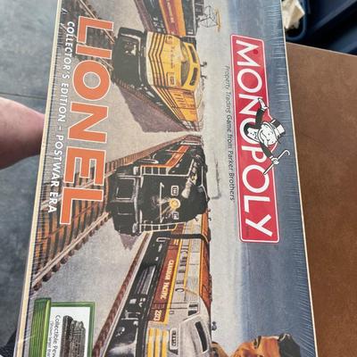 Monopoly Lionel board game  - NOS