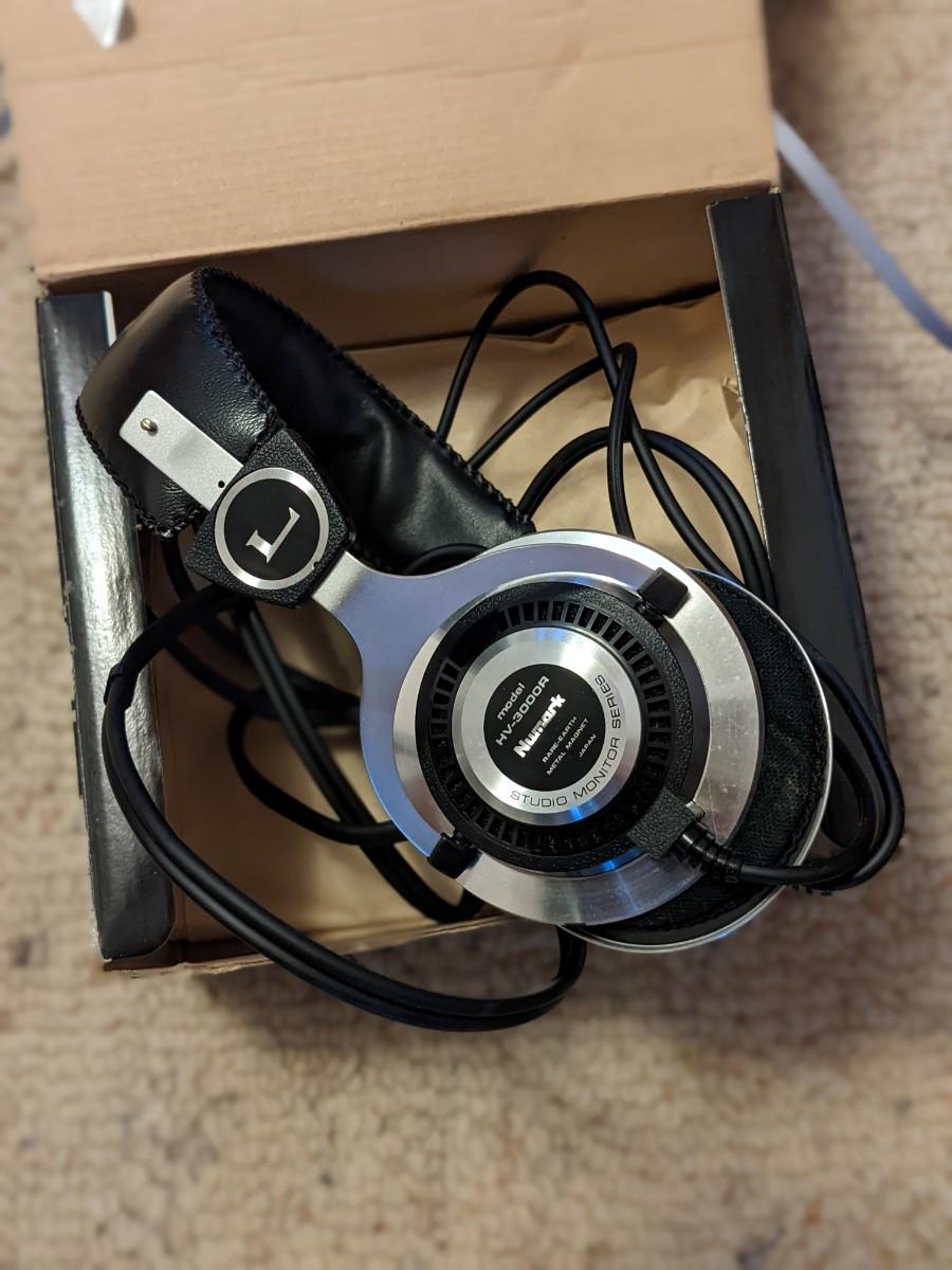 Vintage Numark Headphones HV 3000R, Nice Condition