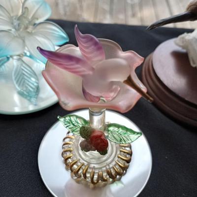 LOT 68 HUMMINGBIRD FIGURINES