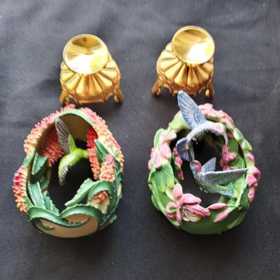 LOT 75 FRANKLIN MINT FABERGE HUMMINGBIRD EGGS WITH AUTHENTICITY