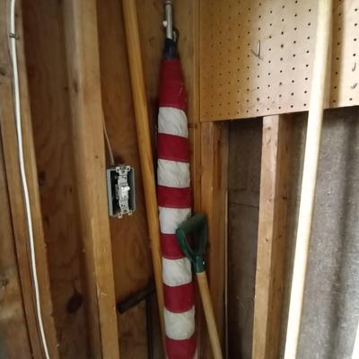 LOT 78  YARD TOOLS