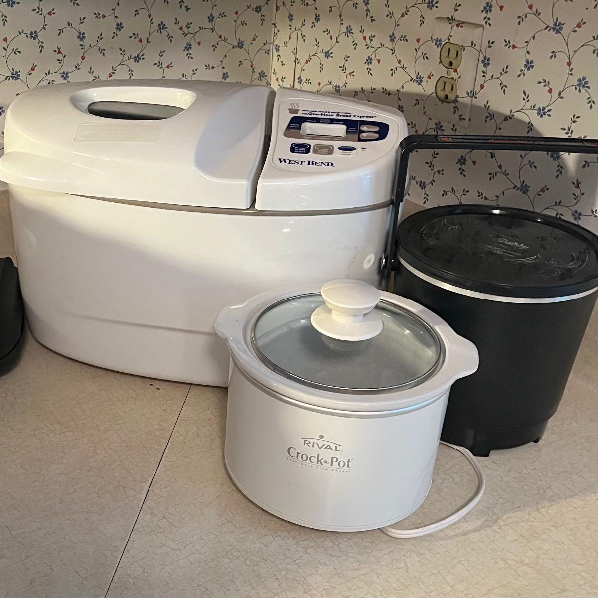 West Bend Bread Maker & More Kitchen Appliances (KMG)