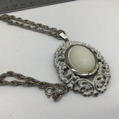 Faux Stone Fashion Necklace