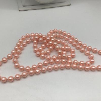 Pretty Faux Pearl Fashion Necklace
