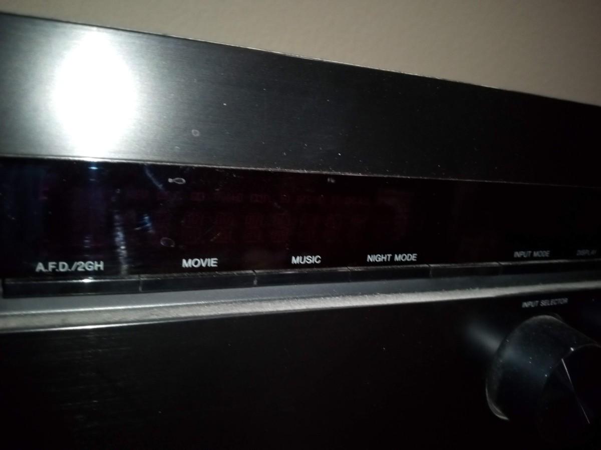 LOT 339 SONY MULTI CHANNEL AV RECEIVER STRDH550