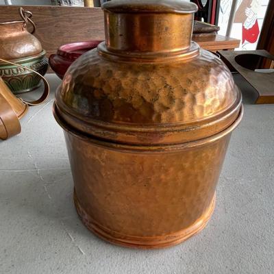 Copper hammered tobacco can
