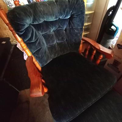 LOT 87  GLIDER AND OTTOMAN