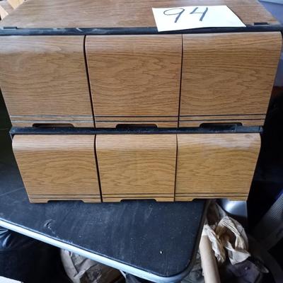 LOT 94 COLLECTION OF MUSIC ON CD IN CD HOLDERS