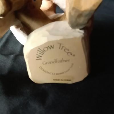LOT 91 WILLOW TREE "GRANDFATHER" AND SMALL DECOR