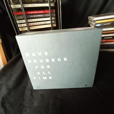 LOT 89 MUSIC ON CD AND CAGE HOLDER