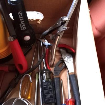 LOT 107 MECHANICS LIGHT-HITCH BALL-OPEN WRENCH SET-HAND TOOLS