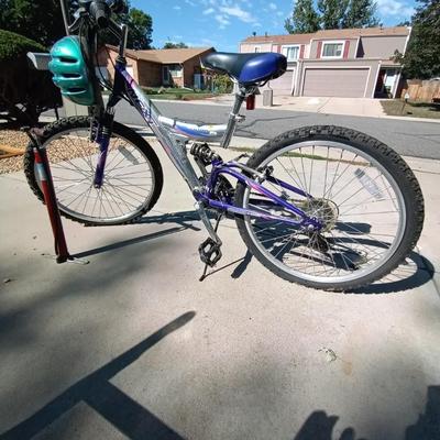 LOT 41 SHIMAN0 "NEXT" ALUMINUM 21 SPEED BIKE-HELMET AND TIRE PUMP