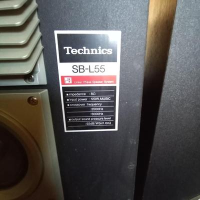 LOT 44 VINTAGE TECHNICS TOWER SPEAKERS