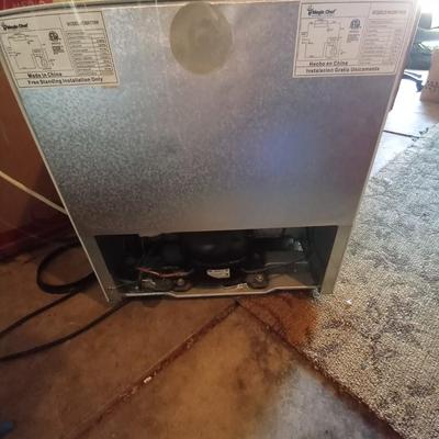 LOT 49 MAGIC CHEF MINI FRIDGE