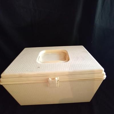 LOT 52 SEWING BOX-ELECTRIC SCISSORS-THREAD