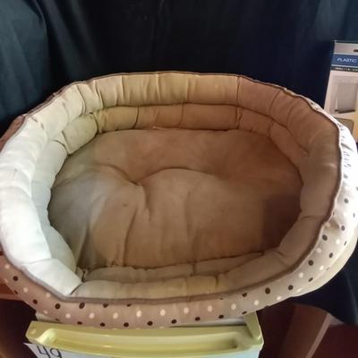 LOT 53 NEW SMALL PET DOOR-BED AND BOWL