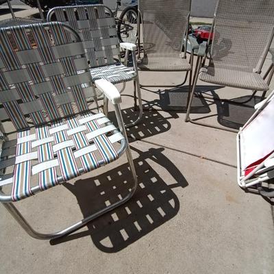 LOT 58 TWO SETS OF TWO LAWN CHAIRS