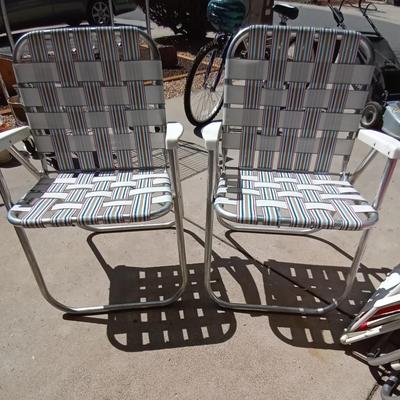 LOT 58 TWO SETS OF TWO LAWN CHAIRS