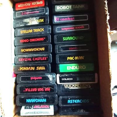 LOT 109 VINTAGE ATARI VIDEO GAME CONSOLE AND GAMES