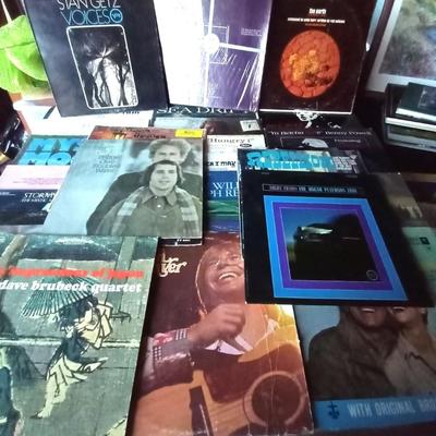 LOT 108 COLLECTION OF LP ALBUMS
