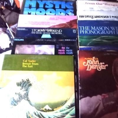 LOT 108 COLLECTION OF LP ALBUMS