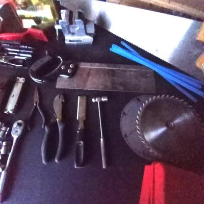 LOT 115  HAND TOOL VARIETY