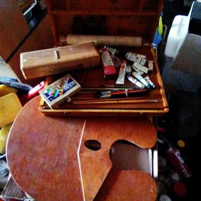 LOT 120 WOODEN ARTIST BOX AND PAINT PALLETE
