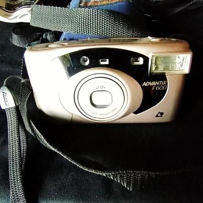 LOT 124 KODAK CAMERAS