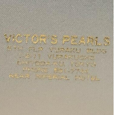 Victors Pearls with Box