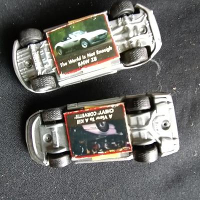 LOT 126 NIB JOHNNY LIGHTNING JAMES BOND 007 AND COLLECTABLE CARS