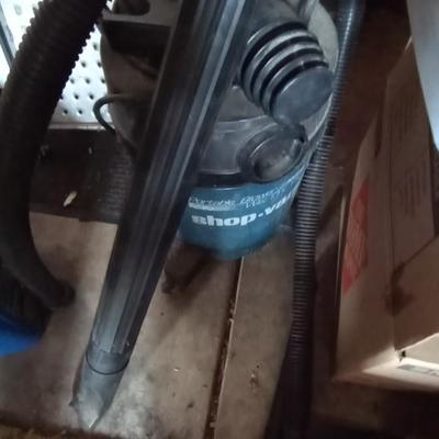 LOT 133 SHOPVAC AND WORK PLATFORM