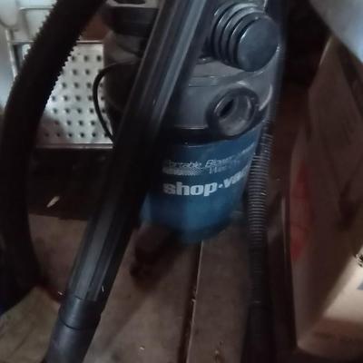 LOT 133 SHOPVAC AND WORK PLATFORM