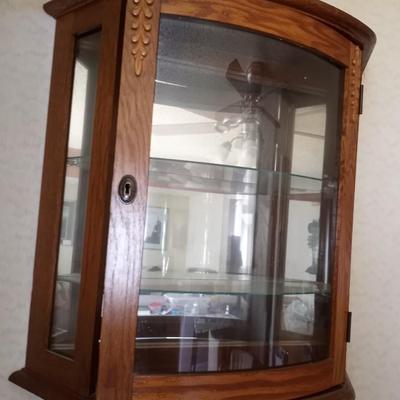 LOT 64 WOODEN WALL DISPLAY CASE WITH KEY
