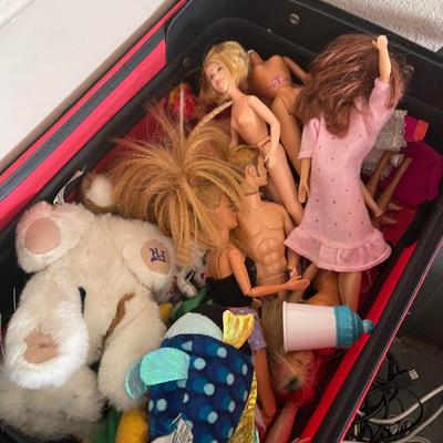 Lot 4: Light equipment, media items & more