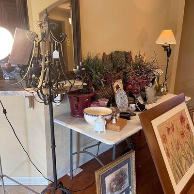 Lot 5: Home decor & more