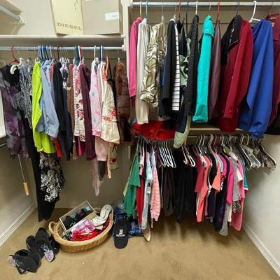 Lot 11: Women's clothing