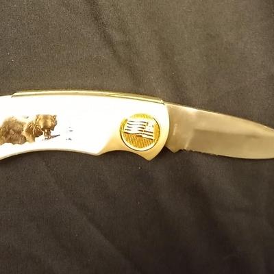LOT 119 MENS CLABORNE WALLET-KNIFE-SIMMONS COMPACT BINOCULERS