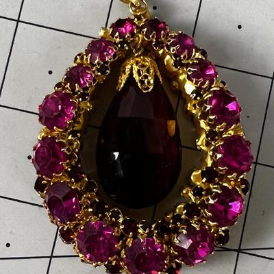 Crown Jewel Fuchsia& Gold Tone  Pendant