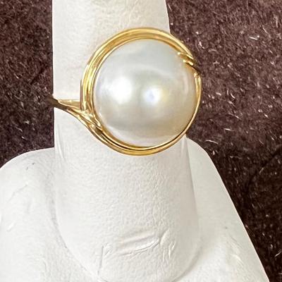 10 K Ring Half Pearl 