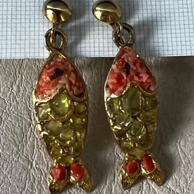 Vintage Clip-on FISH Coral and Glass 