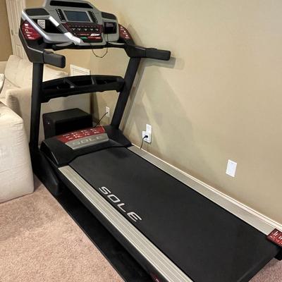 Sole treadmill