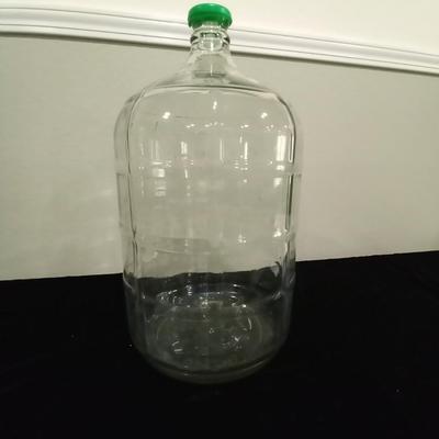 LOT 92 GLASS 5 GALLON WATER BOTTLE