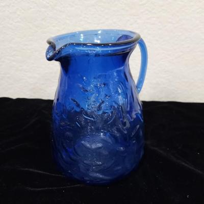LOT 121  CRYSTAL VASE, BLUE GLASS PITCHER AND FOOTED BOWL