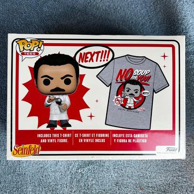 FUNKO Seinfeld t-shirt and figure