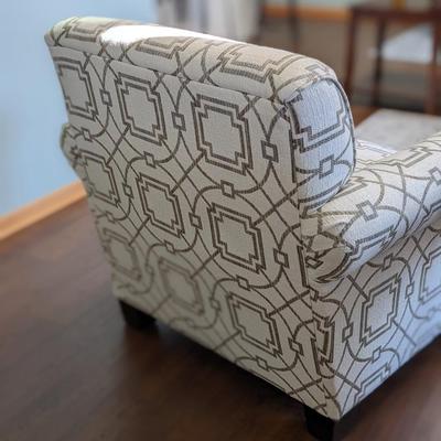 Contemporary Chair 2, Excellent Condition